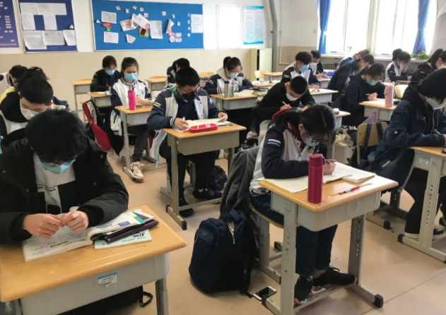 敞开互学互鉴才能让教育的火种燎原四方照亮更多孩子的成长之路 敞开互学互鉴才能让教育的火种燎原四方照亮更多孩子的成长之路